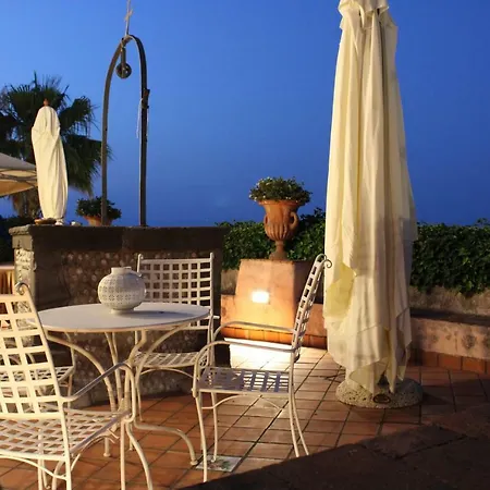 Il Ciliegio Dell 'etna * ジャッレ