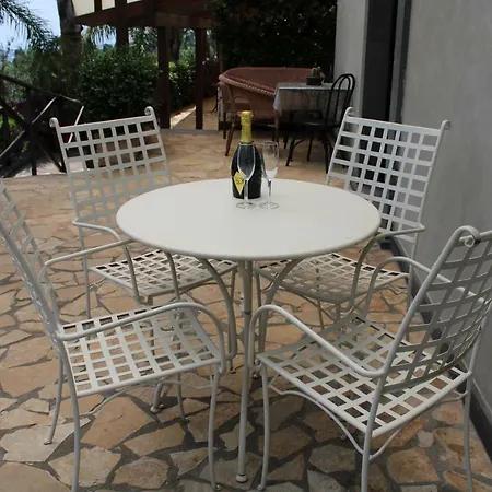 Il Ciliegio Dell 'etna * ジャッレ